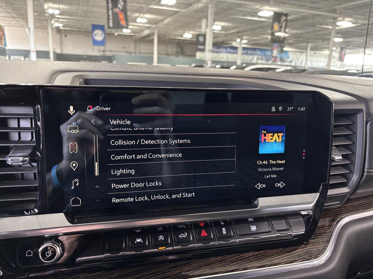 2023 GMC Sierra 1500 Elevation|V8|4WD|CREW|WOODTRIMS|BEDCOVER|BACKCAM|+ Photo