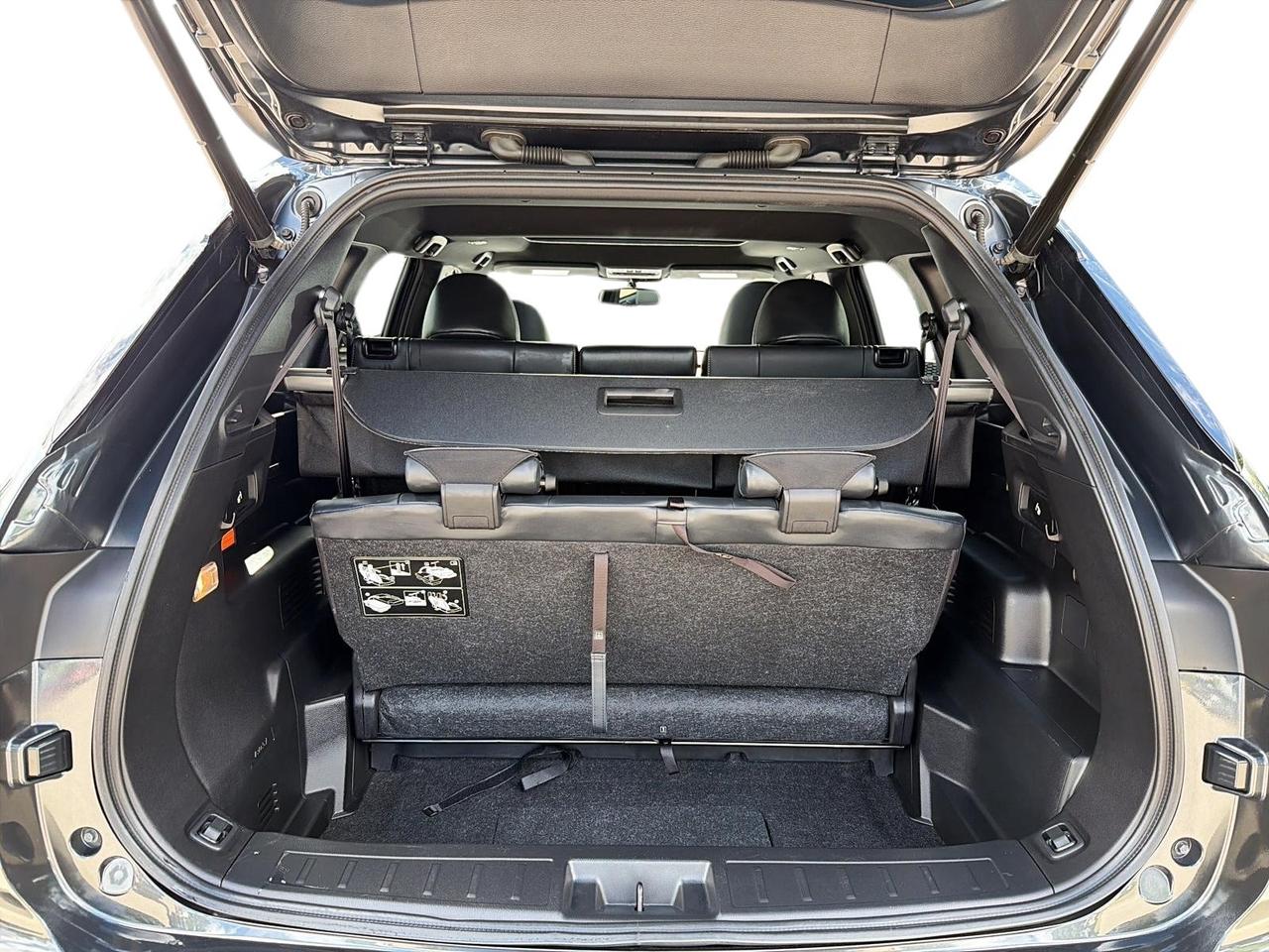 2025 Mitsubishi Outlander Phev GT Photo