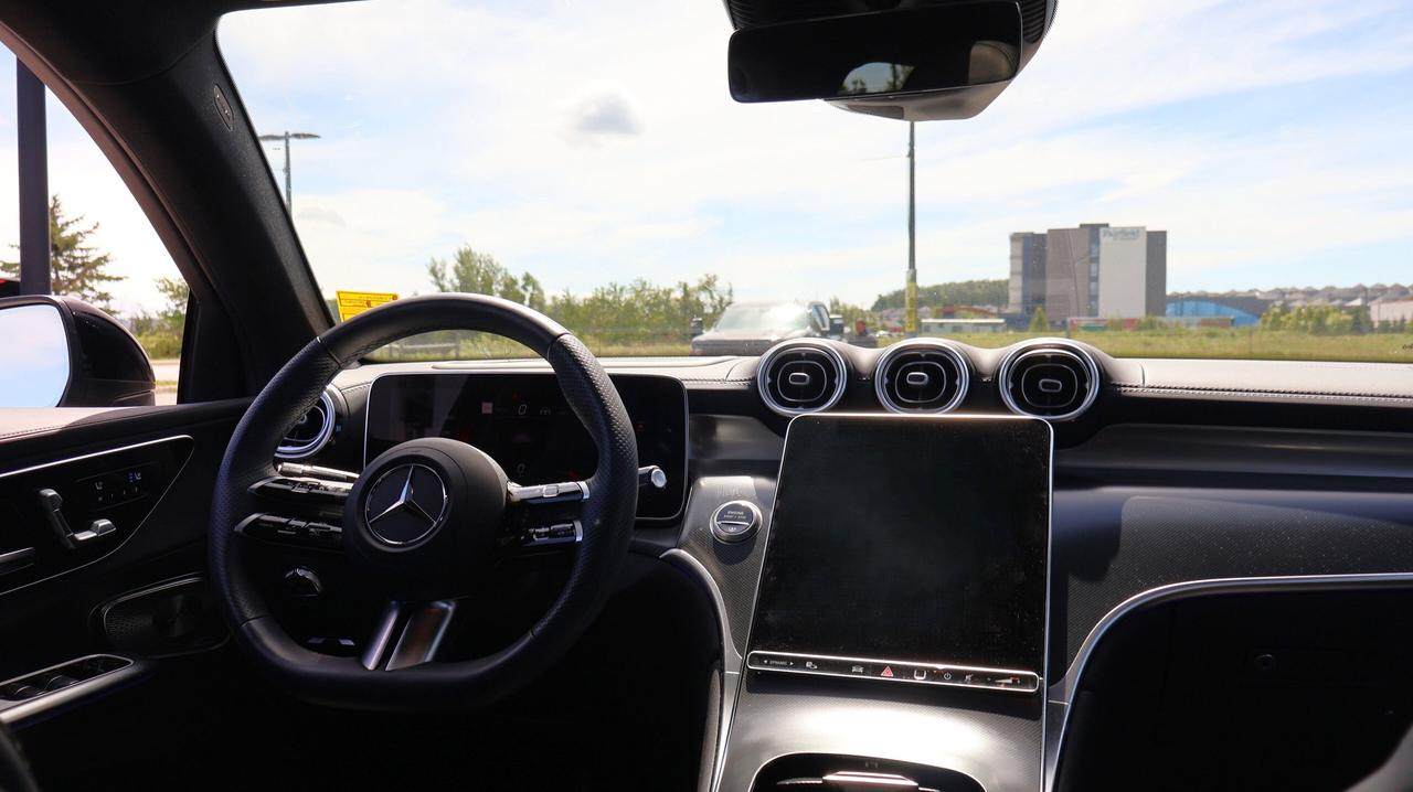 2026 Mercedes-Benz GLC GLC 300 | | Moonroof | Photo