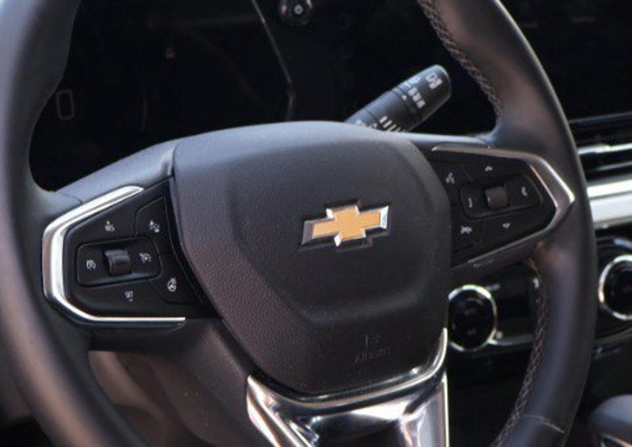 2025 Chevrolet Trax LT | Heated Front Seats | Advanced Safety Suite Photo