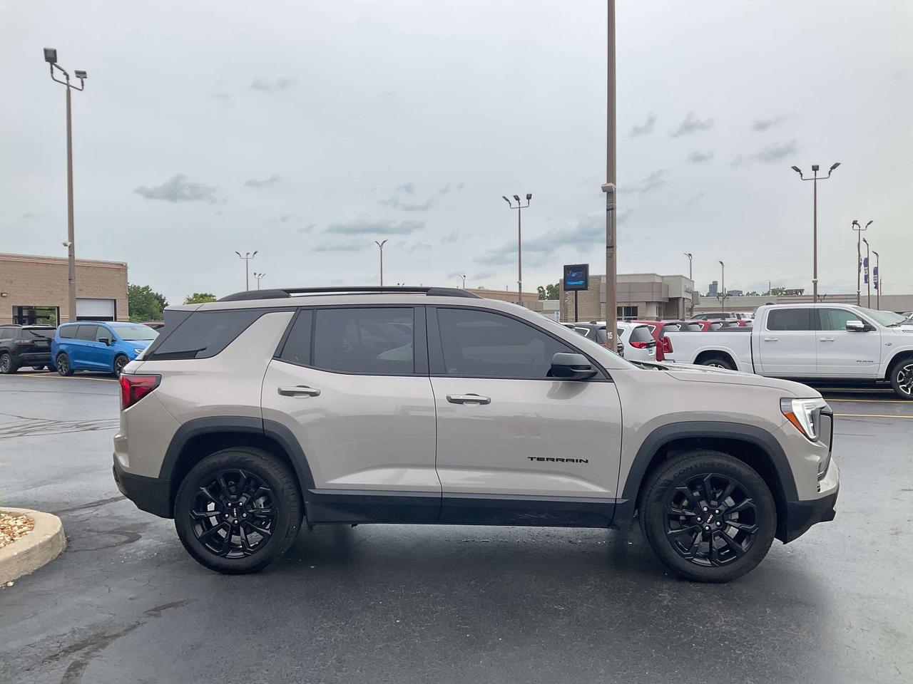 2025 GMC Terrain  Photo3