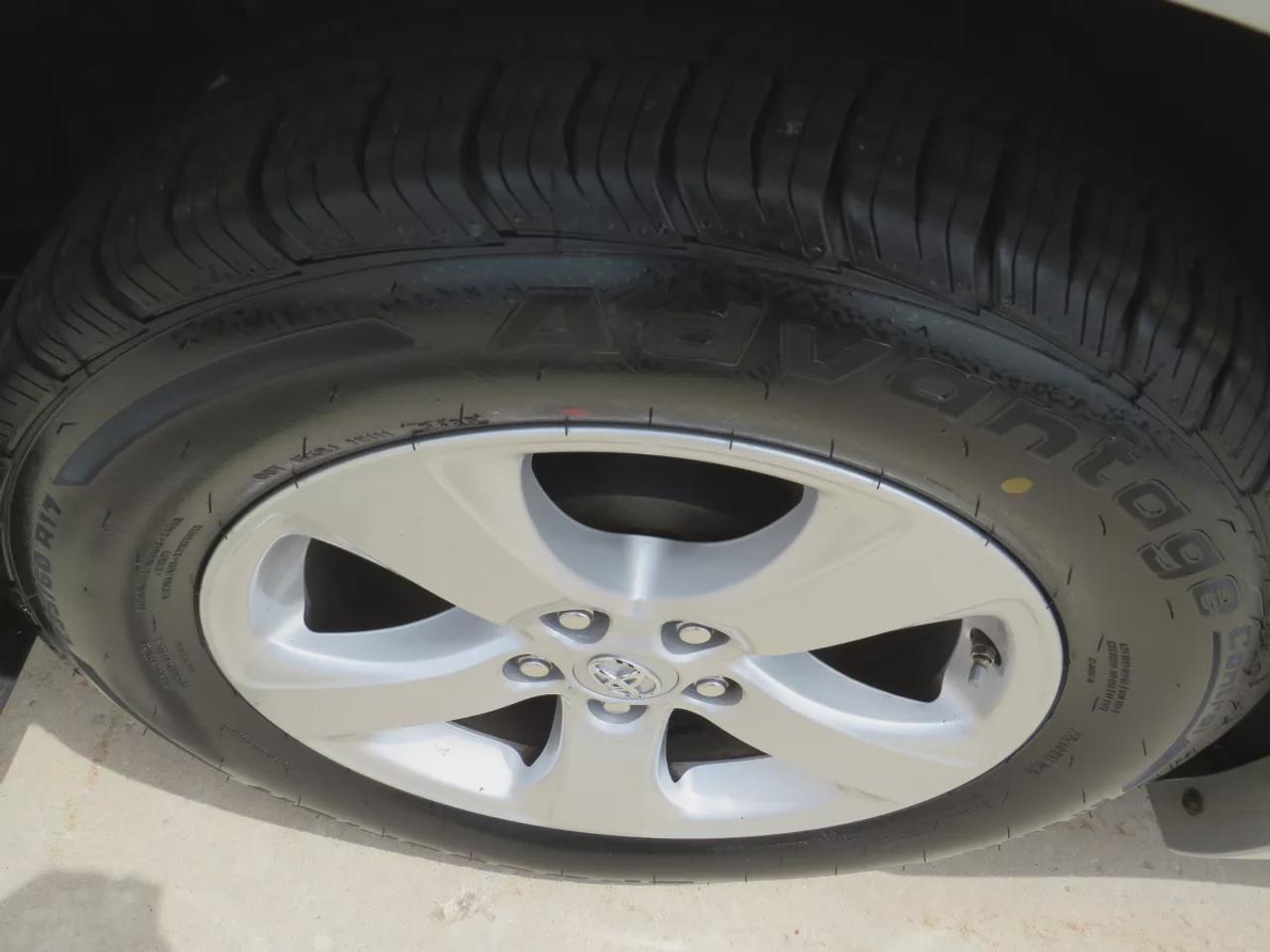 2014 Toyota Sienna LE Photo