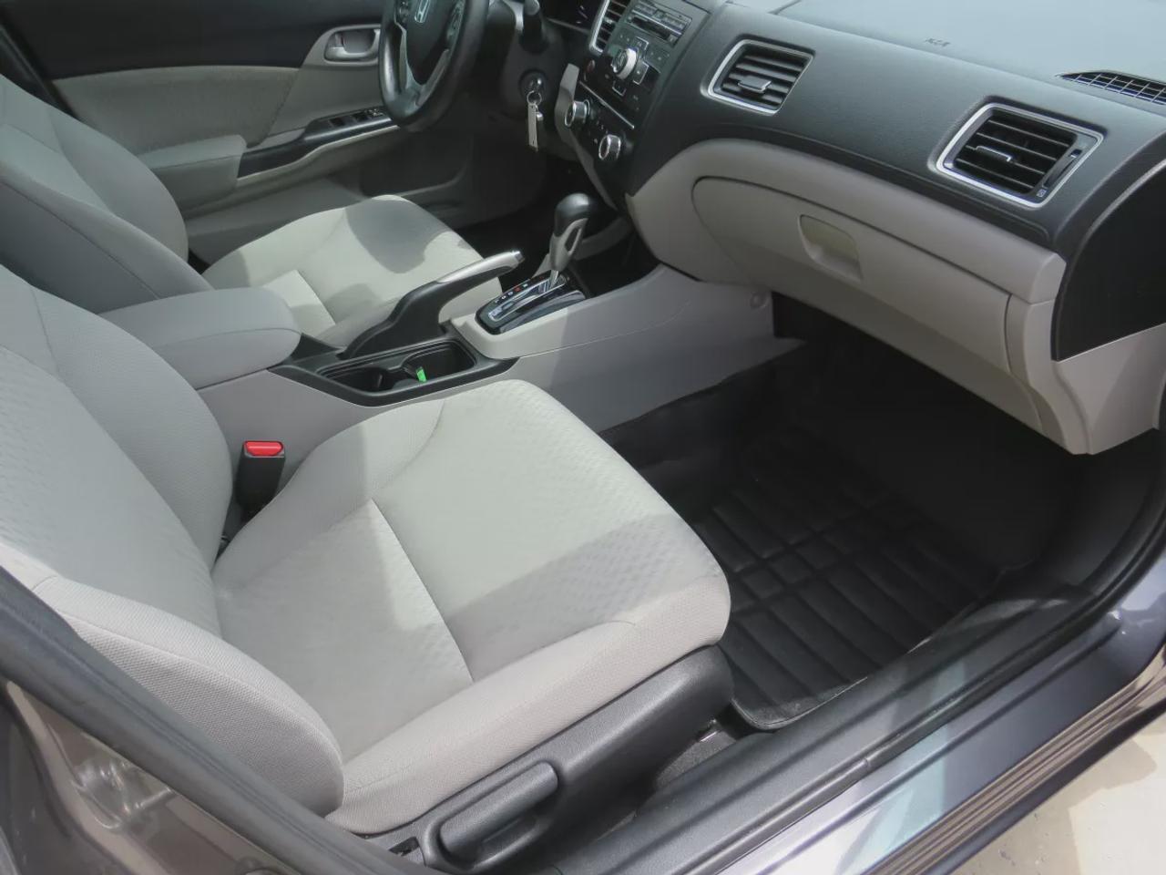 2015 Honda Civic SEDAN LX Photo