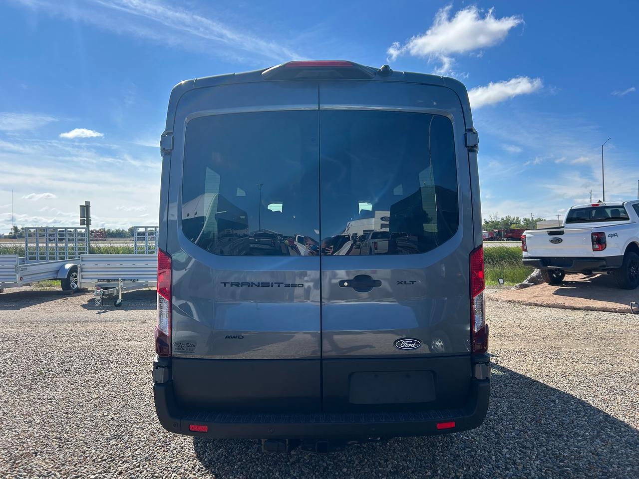 2026 Ford Transit Passenger Wagon XLT T-350 148 Med Roof  AWD 302A Photo