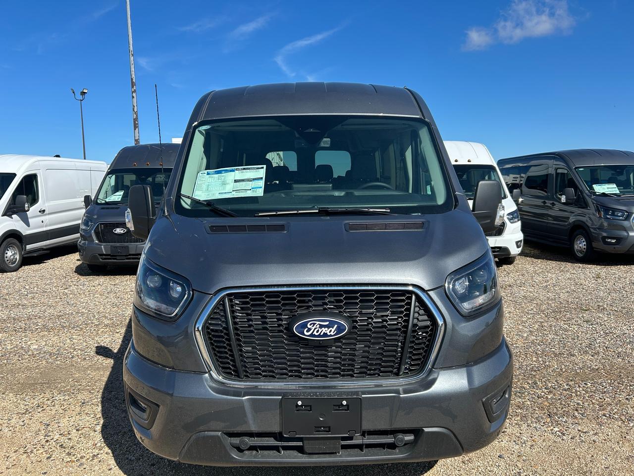 2026 Ford Transit Passenger Wagon XLT T-350 148 Med Roof  AWD 302A Photo1