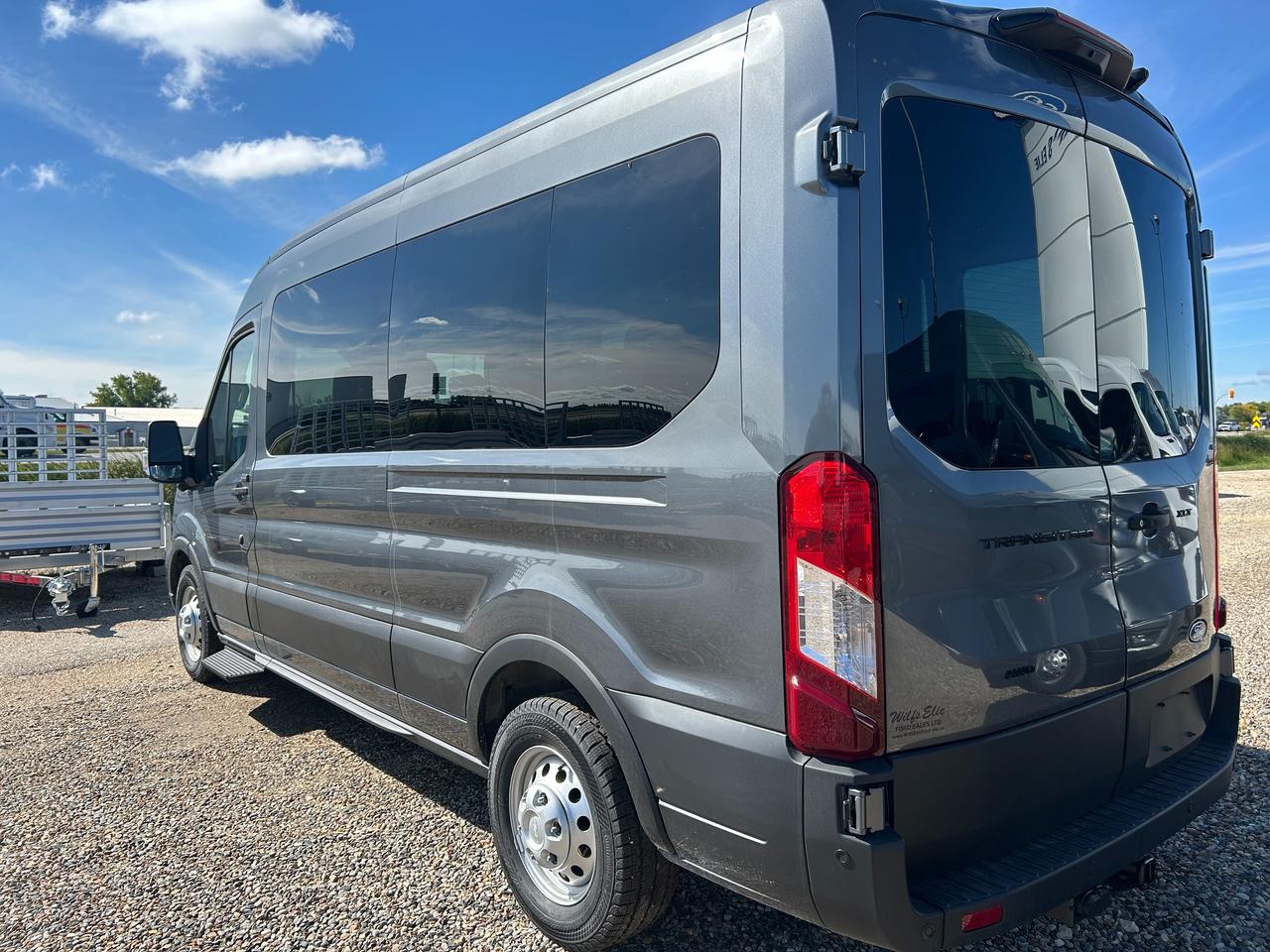 2026 Ford Transit Passenger Wagon XLT T-350 148 Med Roof  AWD 302A Photo