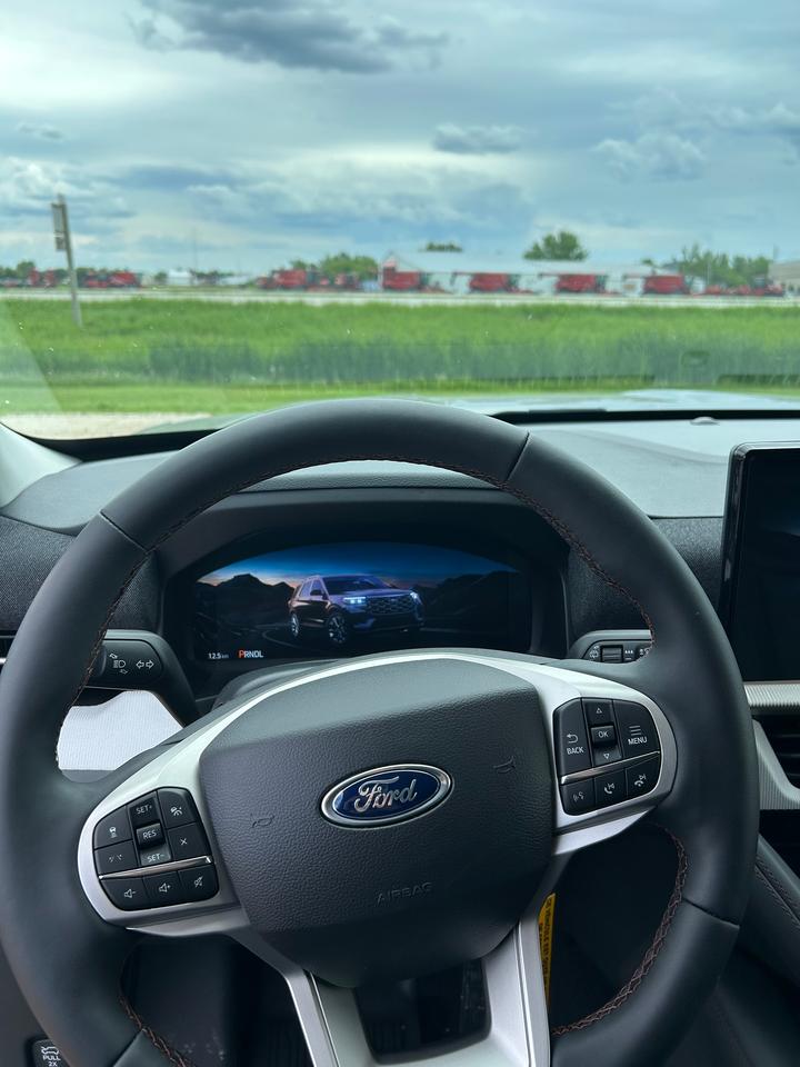 2026 Ford Explorer ACTIVE W/200A PKG 4WD 200A Photo5