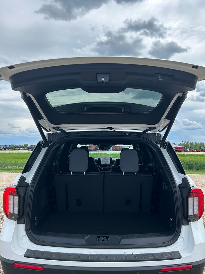 2026 Ford Explorer ST-LINE 4WD 300A Photo5