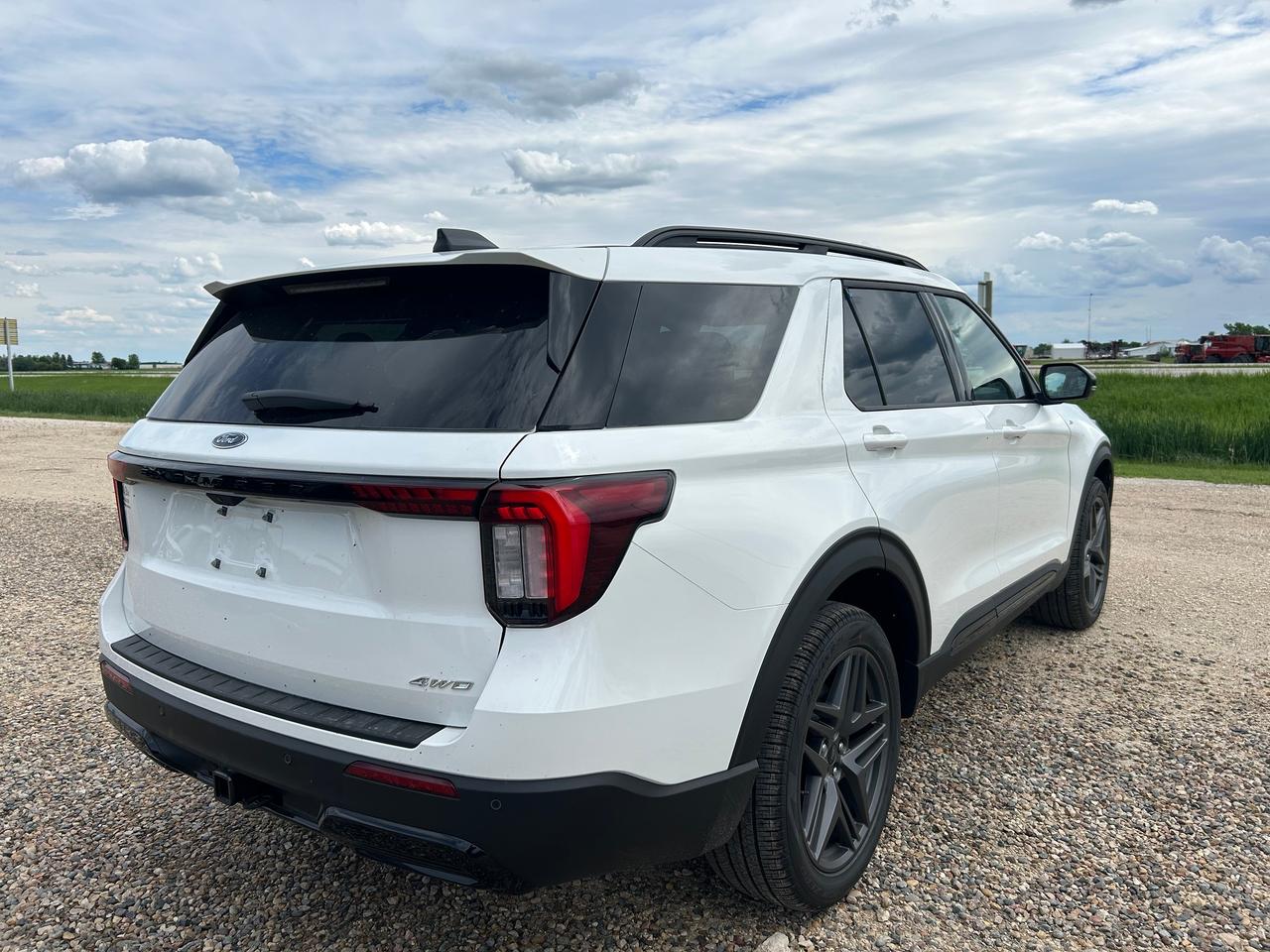 2026 Ford Explorer ST-LINE 4WD 300A Photo3