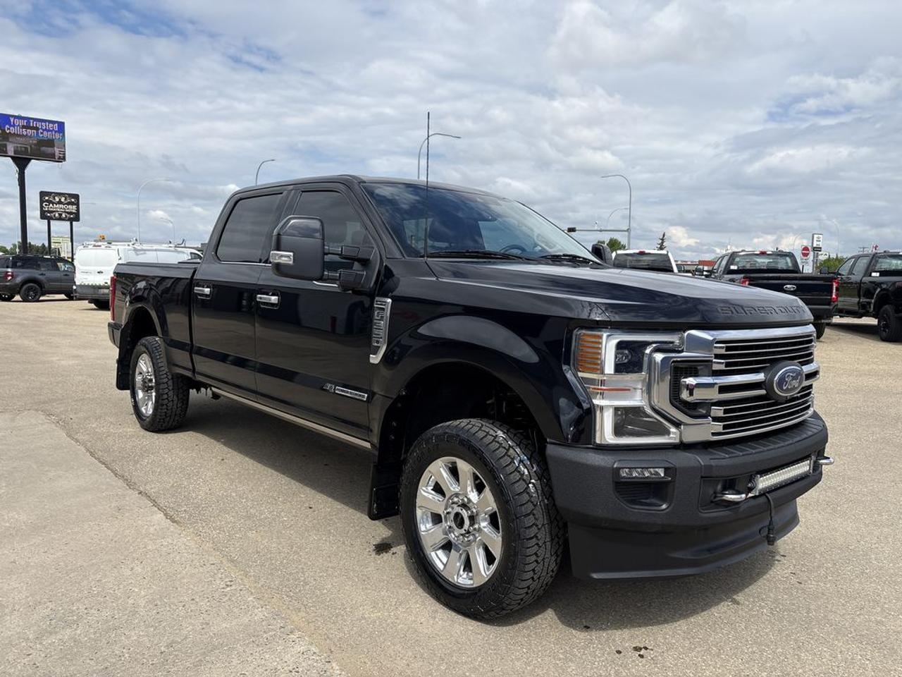2022 Ford F-350 Super Duty SRW Limited Photo0