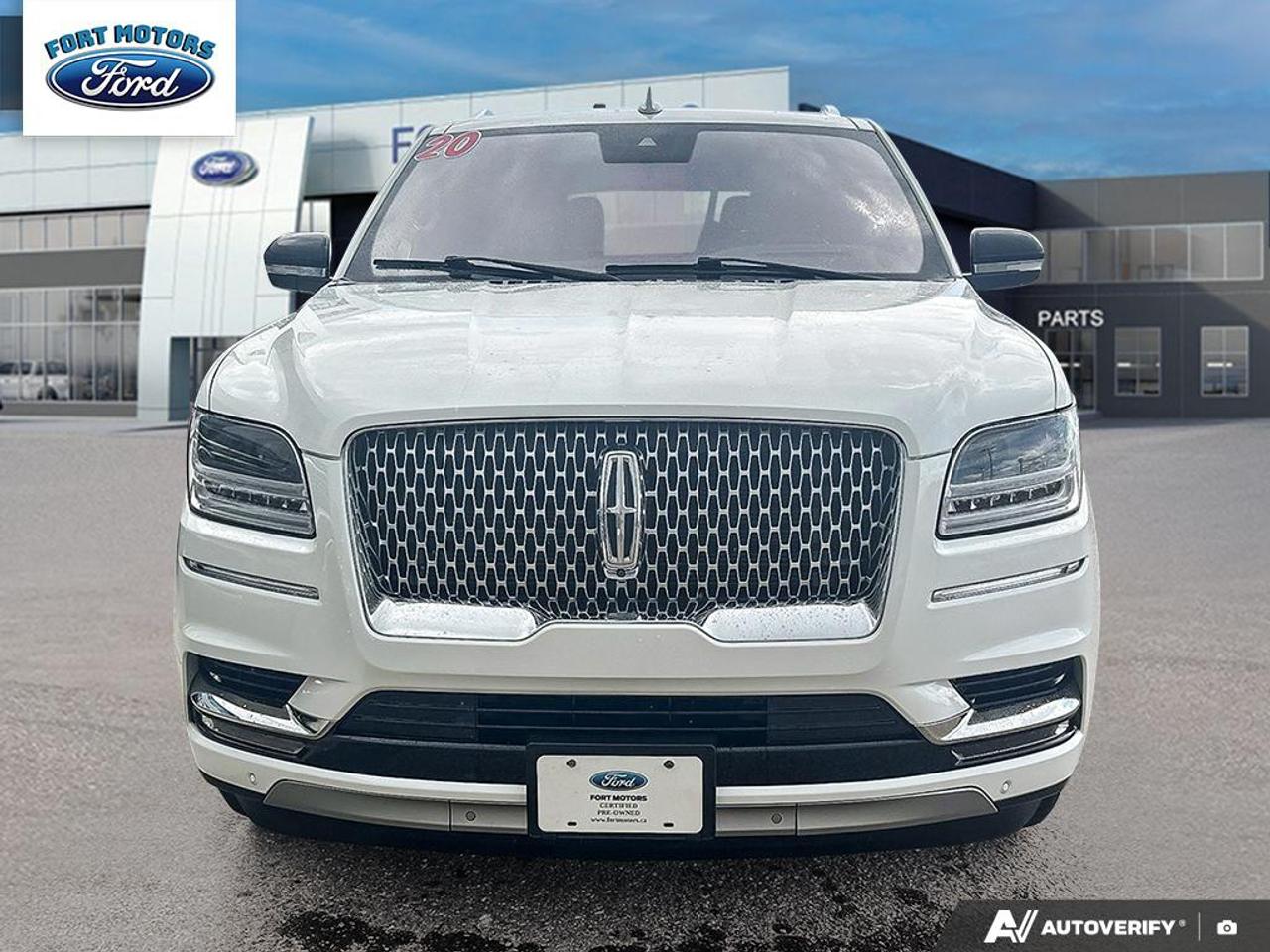 2020 Lincoln Navigator Reserve Photo2