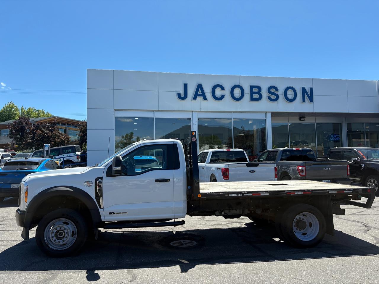 2024 Ford F-550 Super Duty DRW XL Photo1