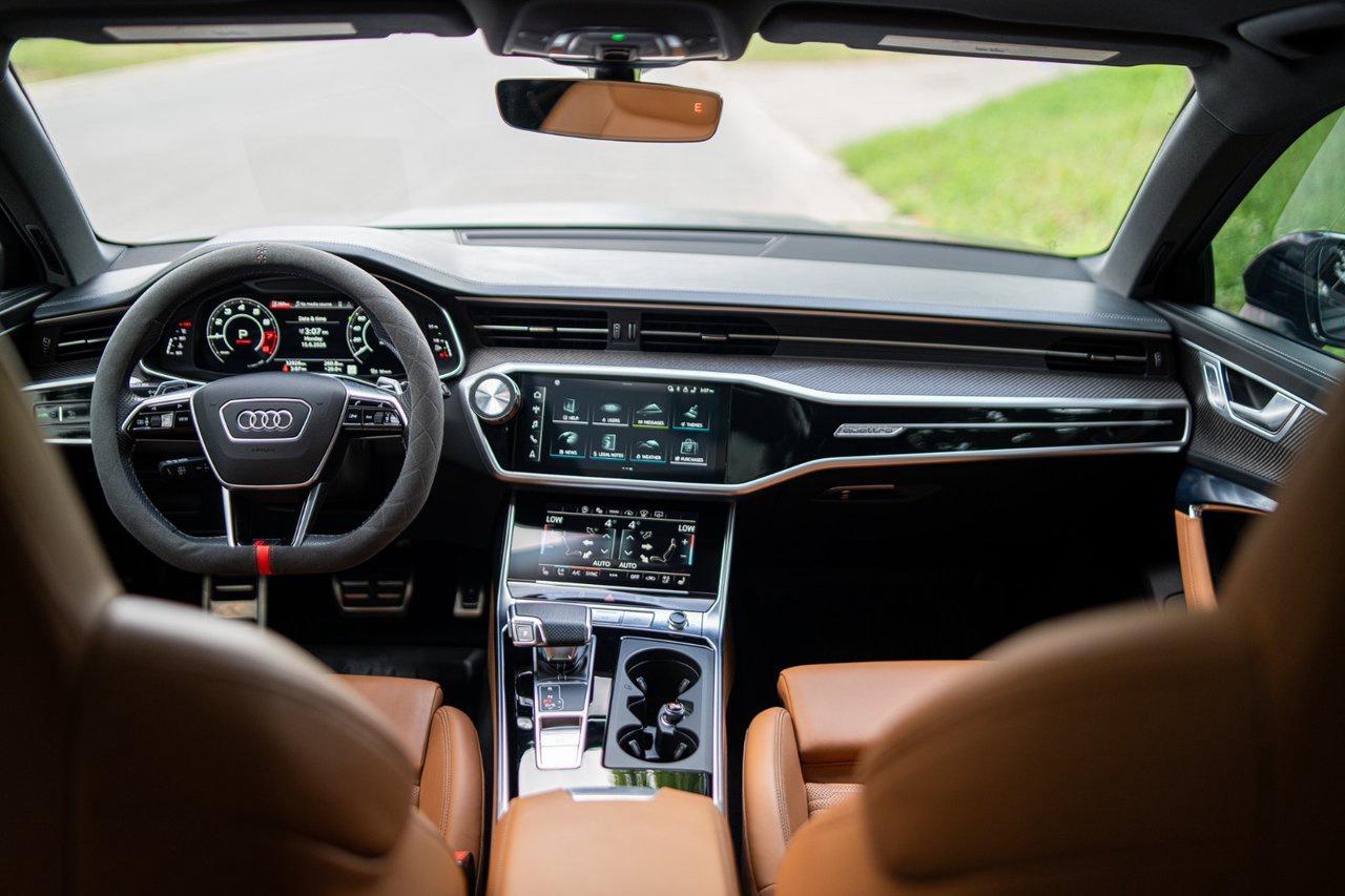 2023 Audi RS 6 Avant  Photo
