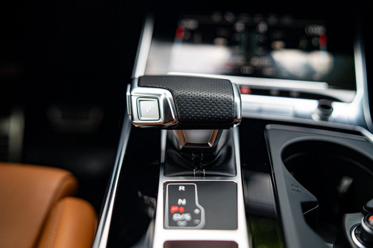 2023 Audi RS 6 Avant  Photo