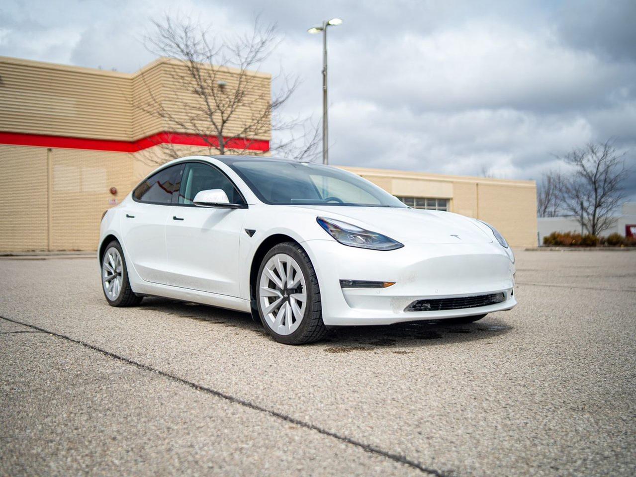 2022 Tesla Model 3 Long Range AWD Photo