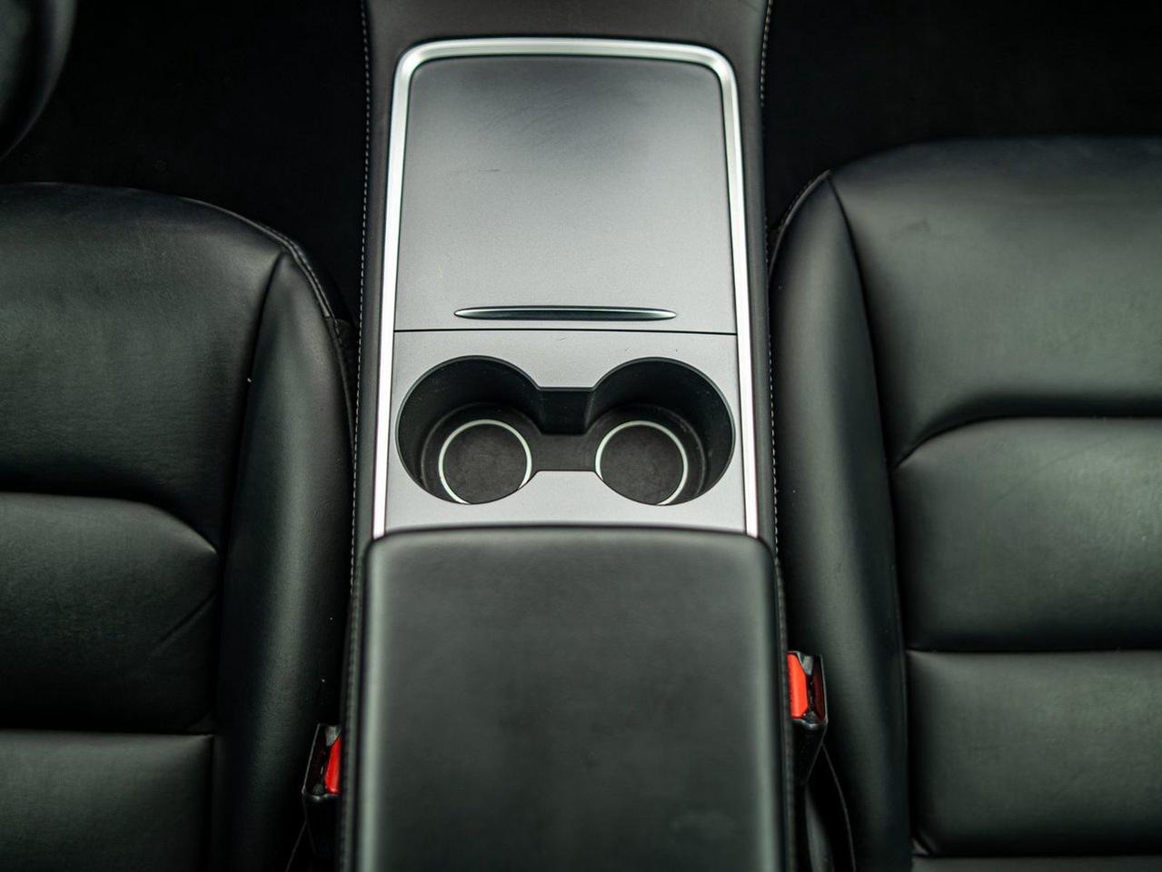 2022 Tesla Model 3 Long Range AWD Photo