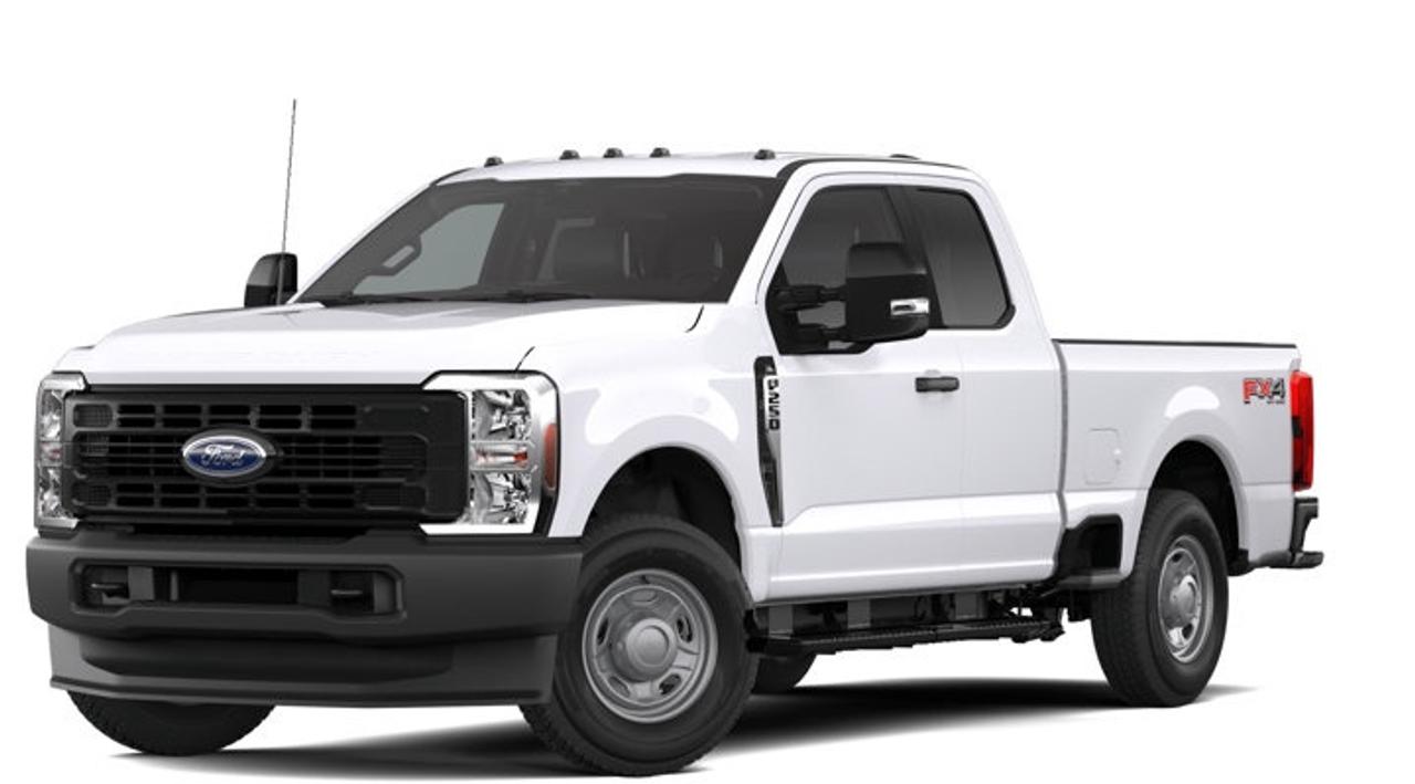 XL 4WD SuperCab 8 Box, 10-Speed Automatic w/OD, Regular Gasoline V-8 6.8 L/415