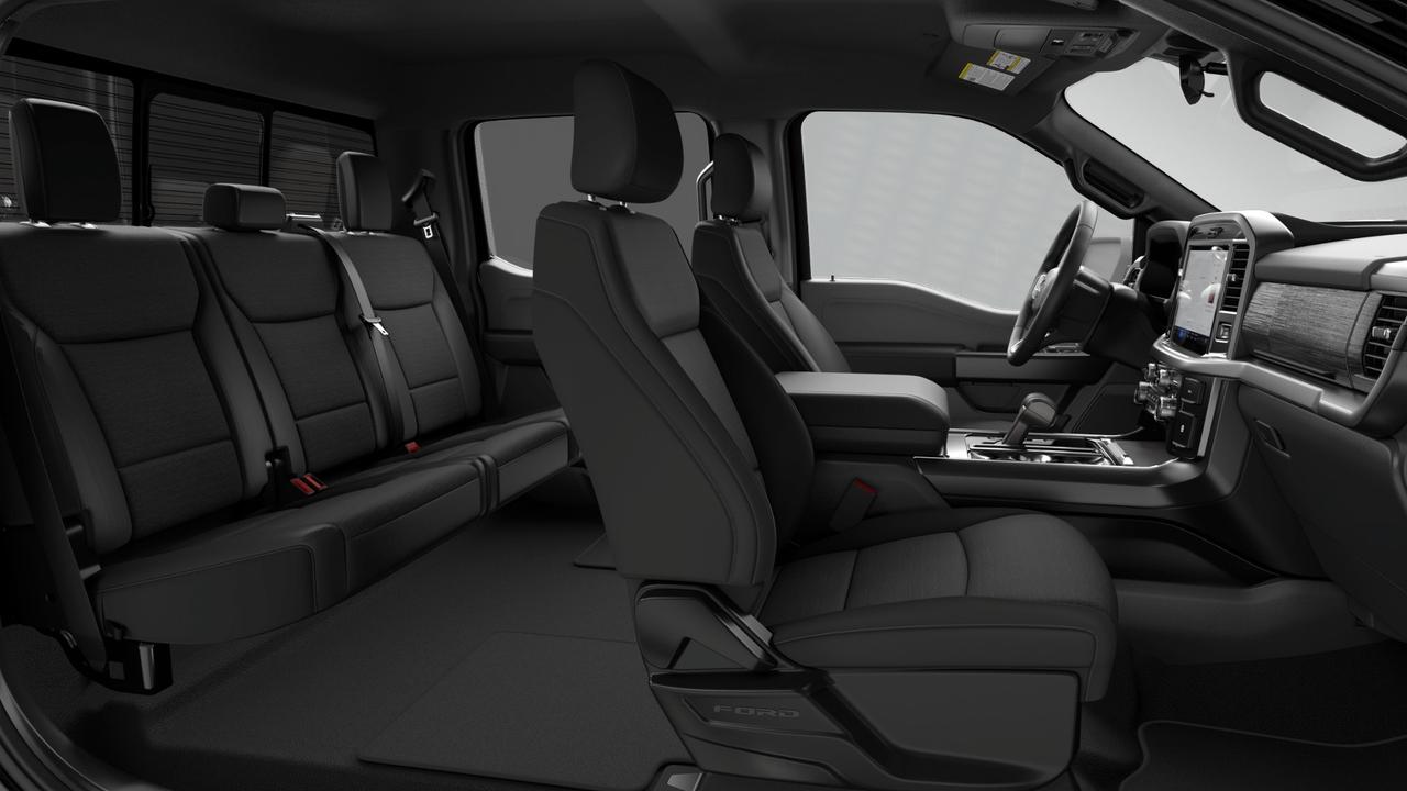 2026 Ford F-150 XLT Photo3