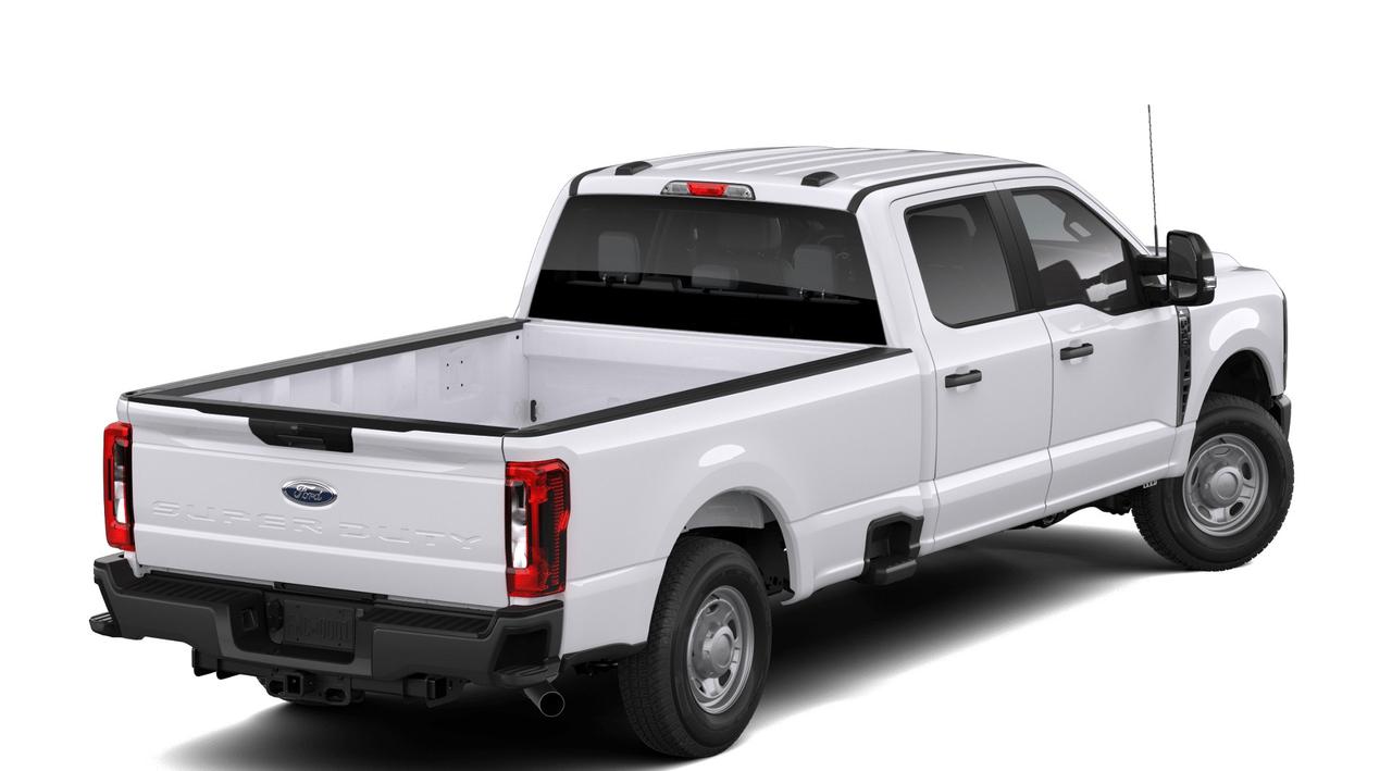 2026 Ford F-250 4X2 CREW CAB PICKUP/ Photo