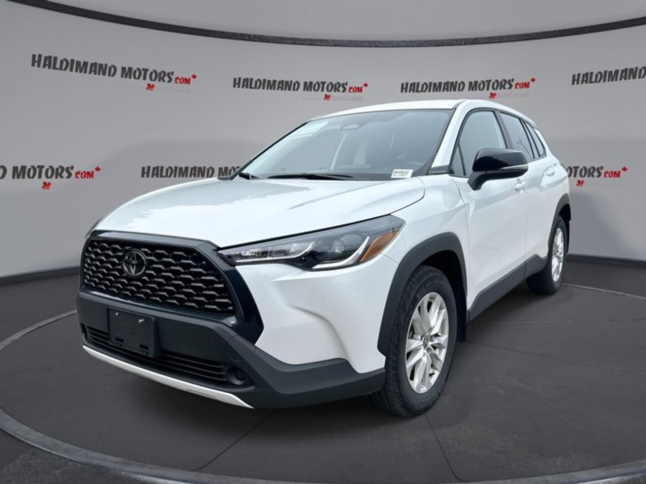 2025 Toyota Corolla Cross LE AWD | No Accidents | Heated Steering Photo
