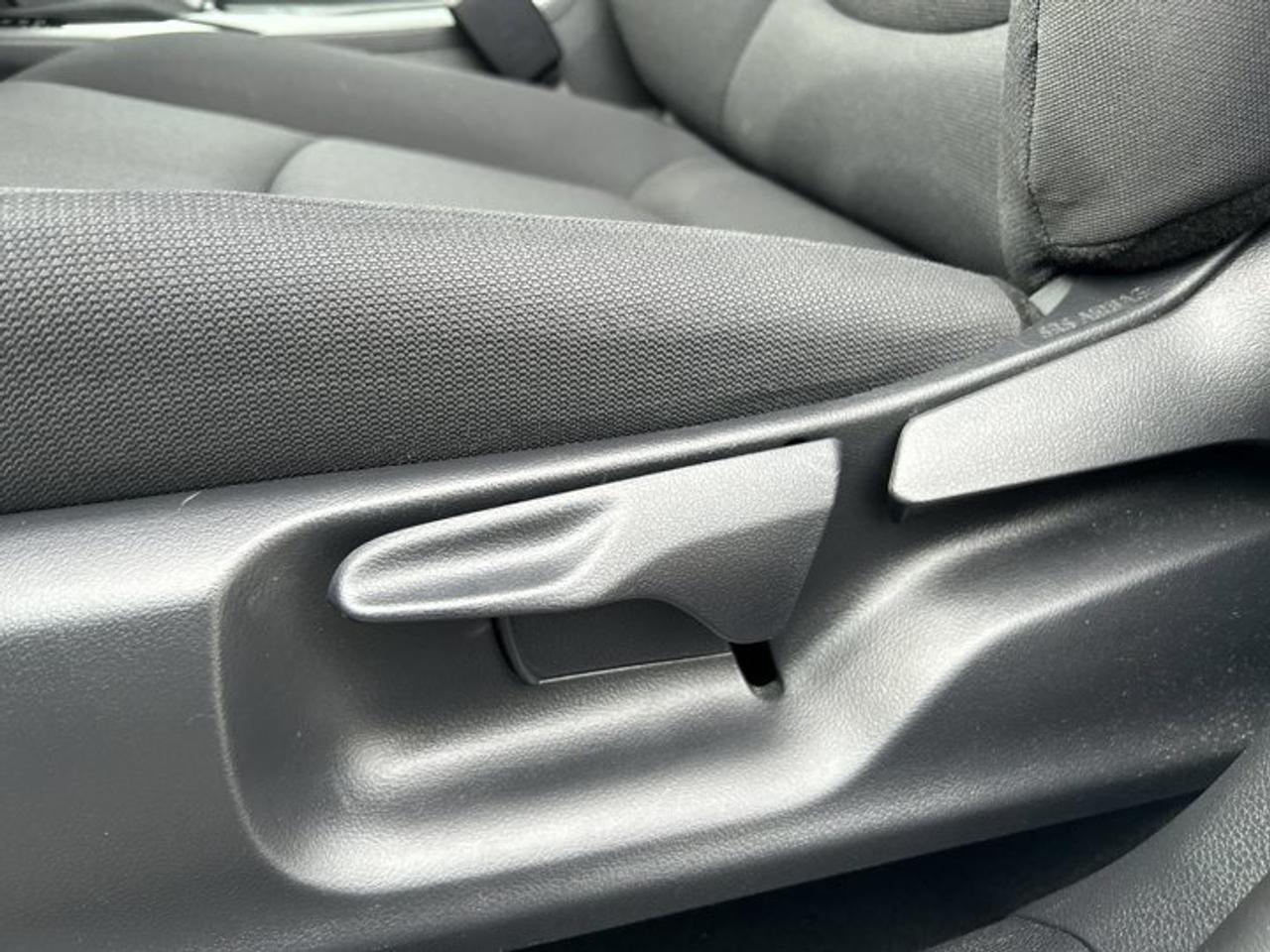 2025 Toyota Corolla Cross LE AWD | No Accidents | Heated Steering Photo