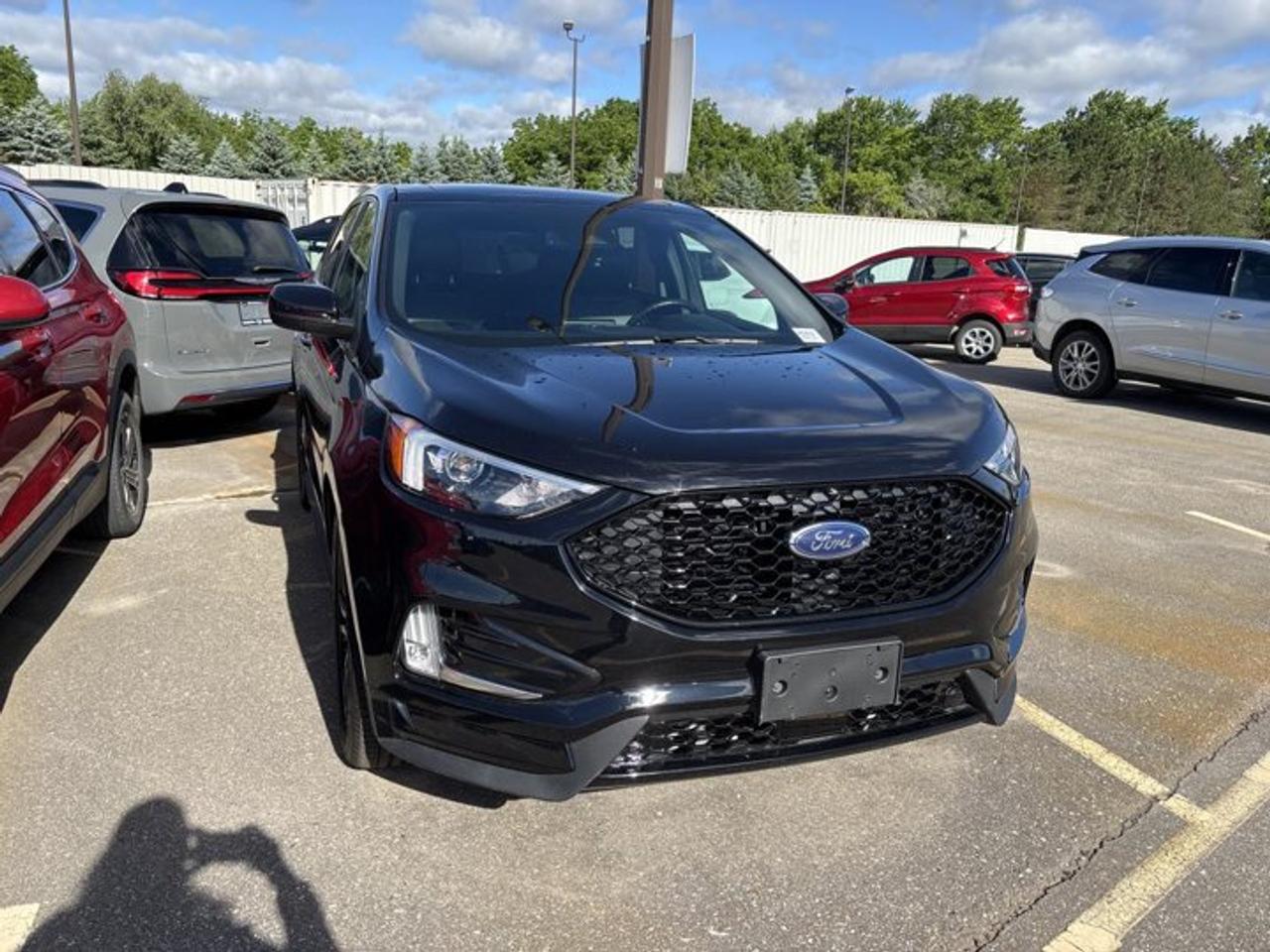 2022 Ford Edge ST Line AWD | Panoramic Sunroof | Heated Steering Photo3