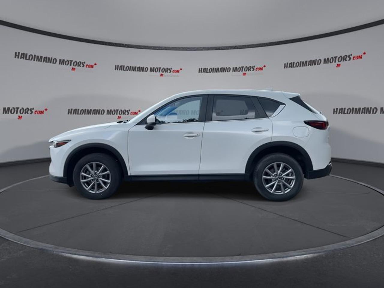 2024 Mazda CX-5 GS AWD | One Owner | No Accidents | Leather Seats Photo