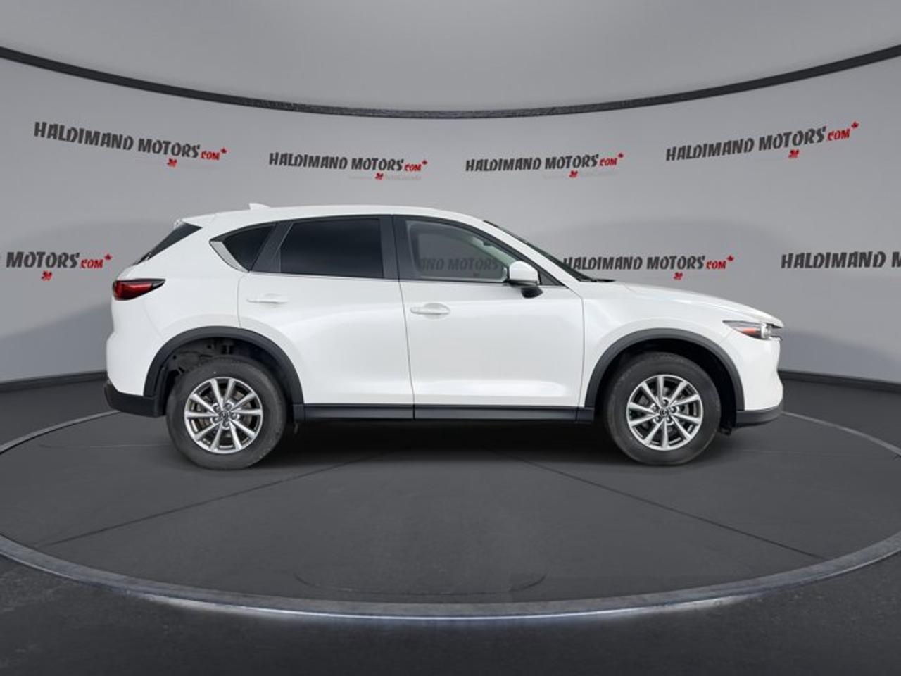 2024 Mazda CX-5 GS AWD | One Owner | No Accidents | Leather Seats Photo