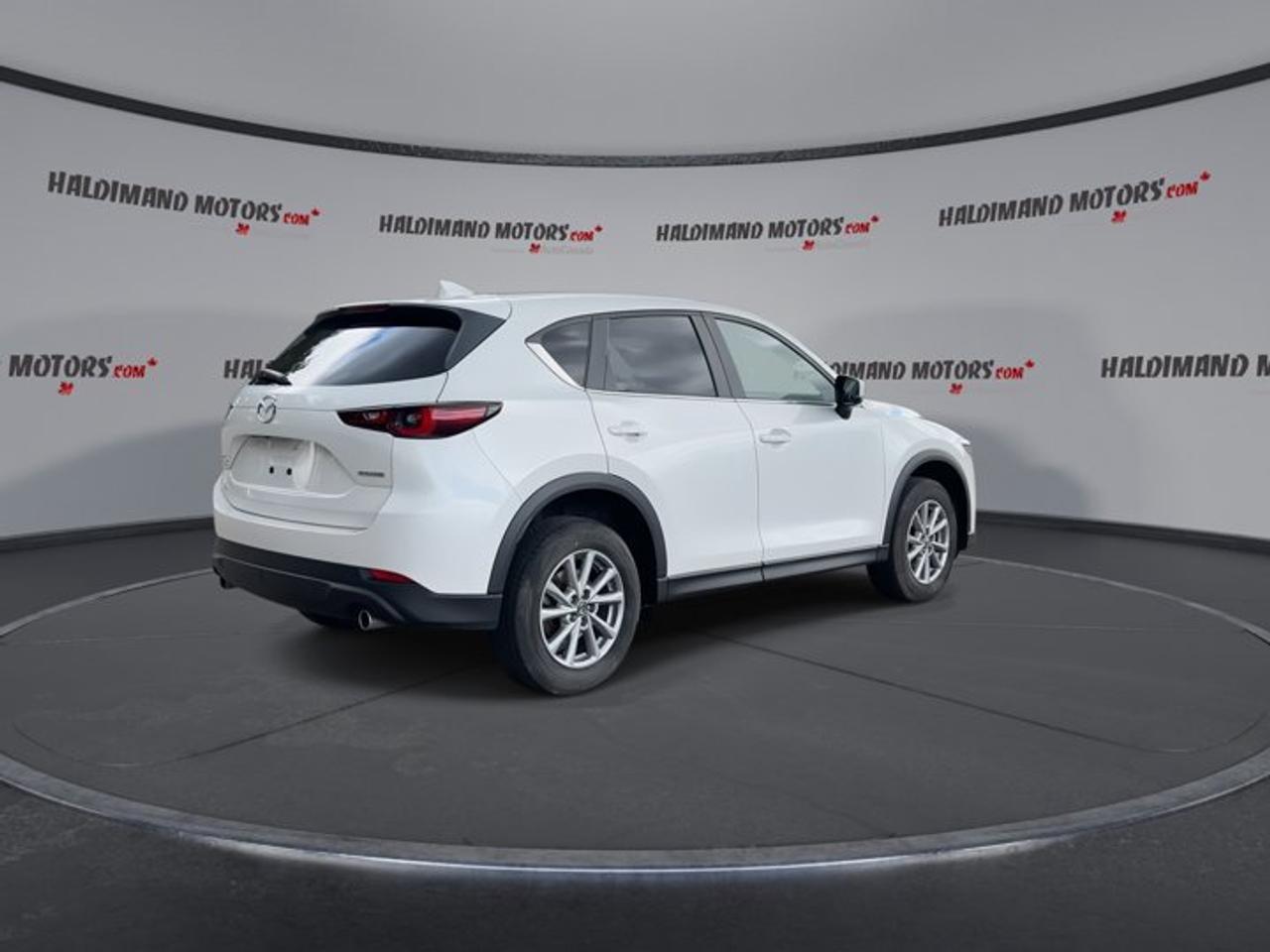 2024 Mazda CX-5 GS AWD | One Owner | No Accidents | Leather Seats Photo