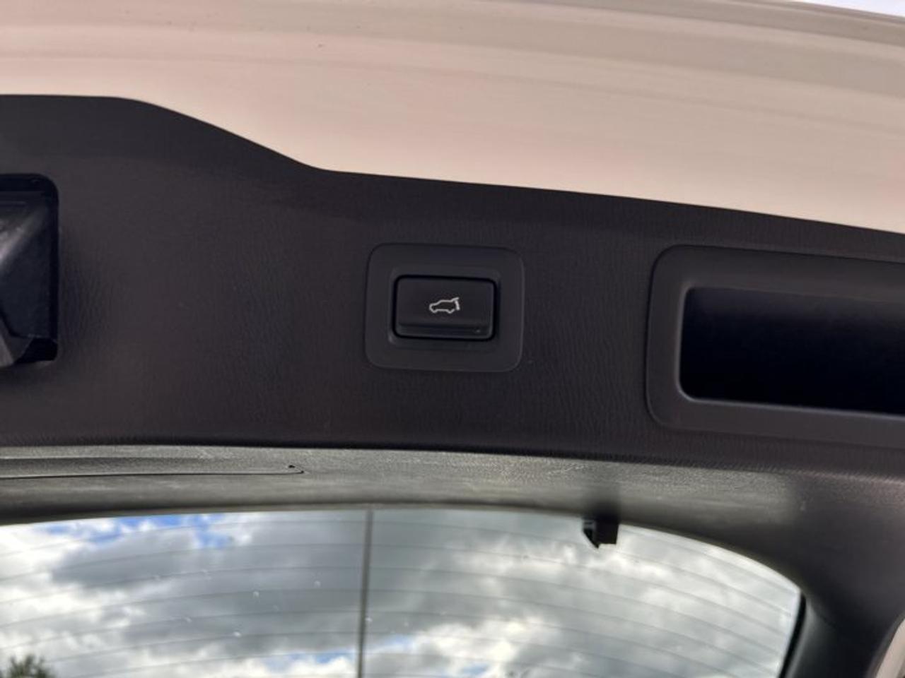 2024 Mazda CX-5 GS AWD | One Owner | No Accidents | Leather Seats Photo