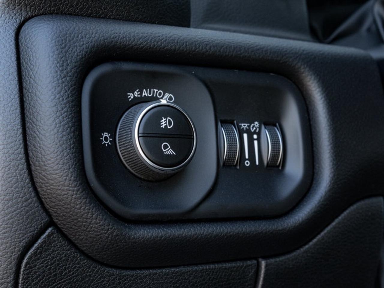 2026 RAM 1500 SPORT Photo