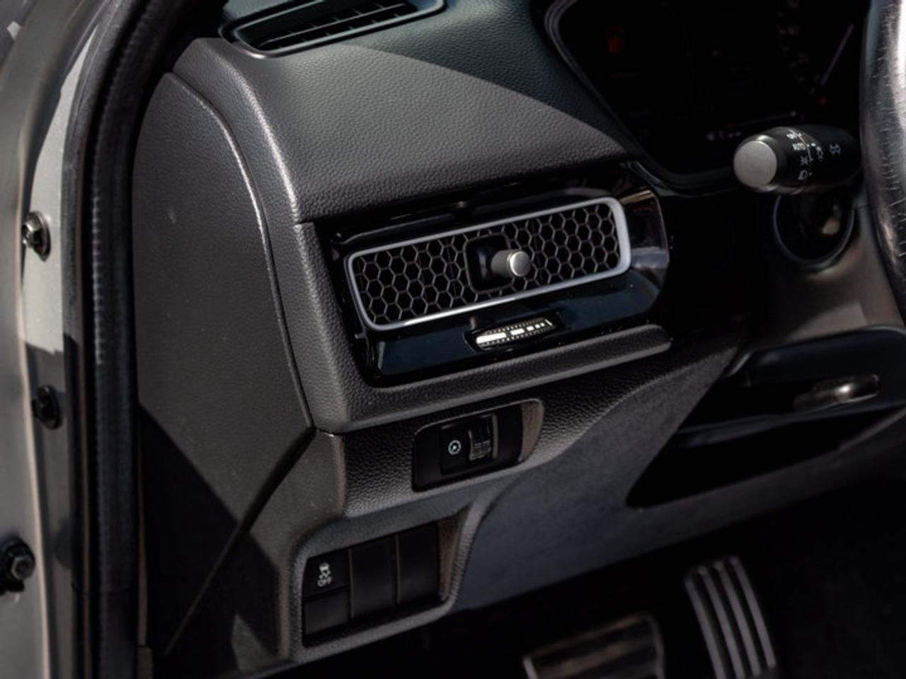 2025 Honda Civic Hybrid Photo