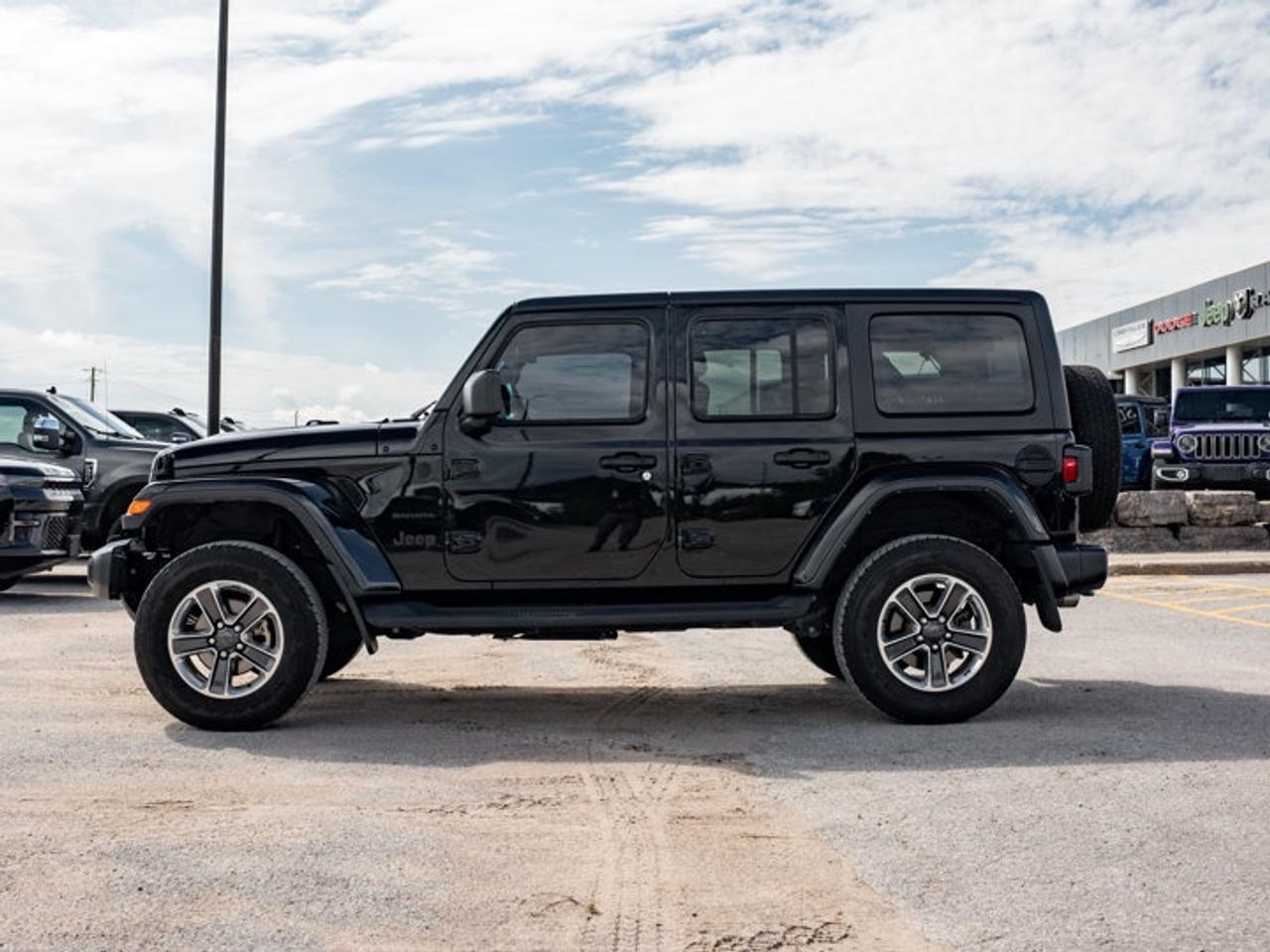 2022 Jeep Wrangler Unlimited Sahara Photo