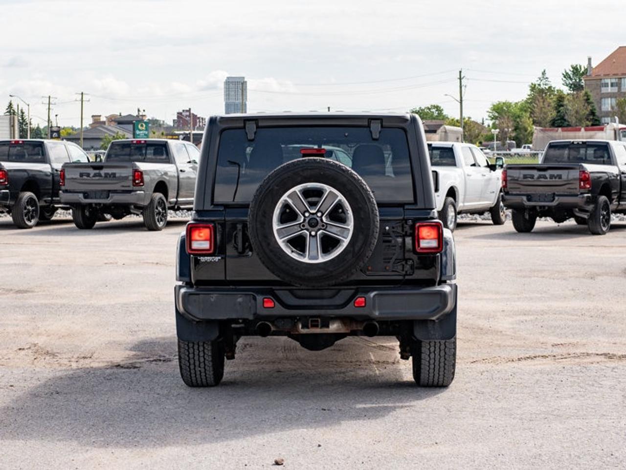 2022 Jeep Wrangler Unlimited Sahara Photo