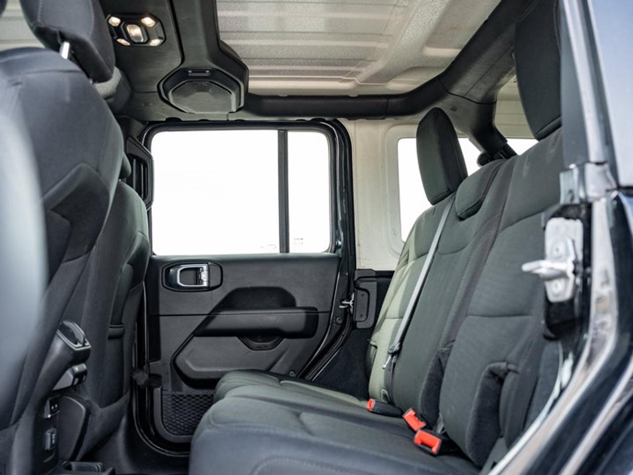 2022 Jeep Wrangler Unlimited Sahara Photo