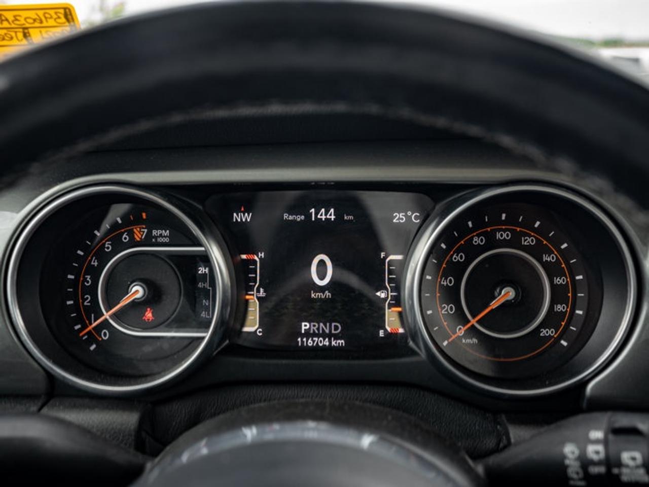 2021 Jeep Wrangler Unlimited Sahara Photo3