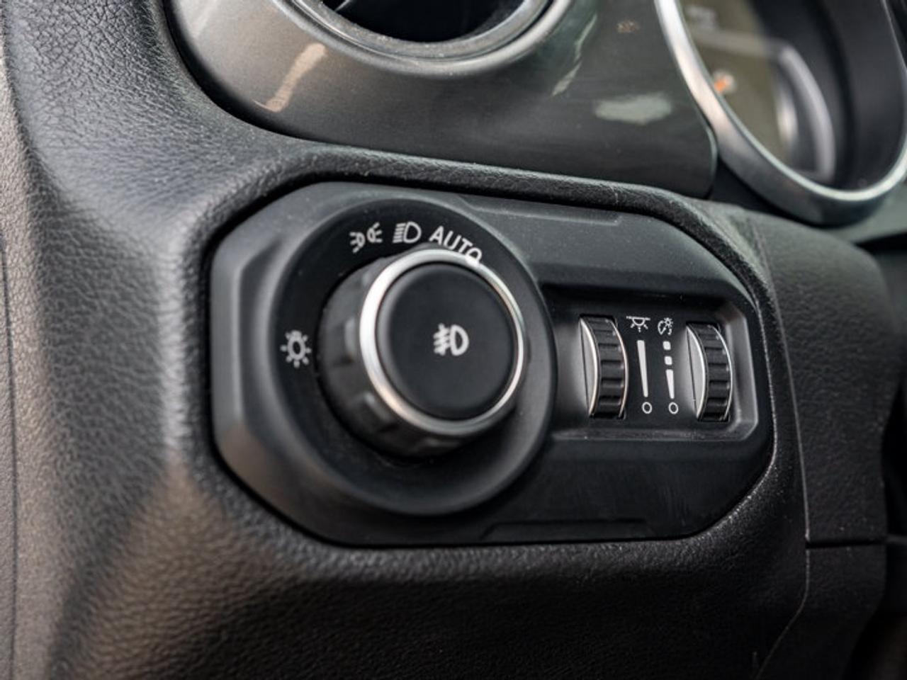 2021 Jeep Wrangler Unlimited Sahara Photo