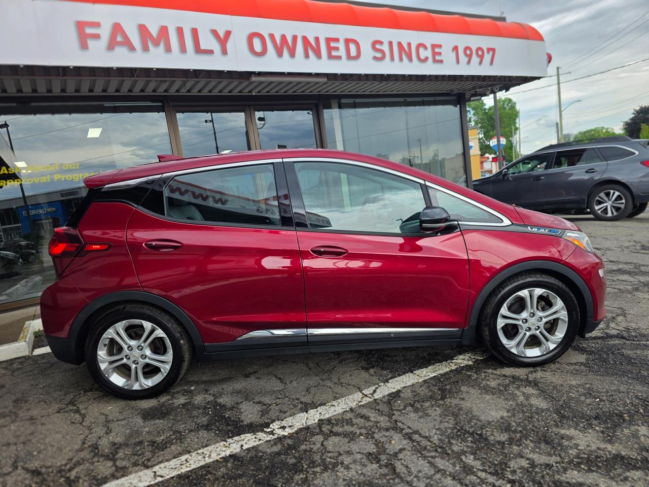 2017 Chevrolet Bolt EV LT NEW ARRIVAL | PLEASE CALL AHEAD | ONE OWNER | ACCIDENT FREE | Photo