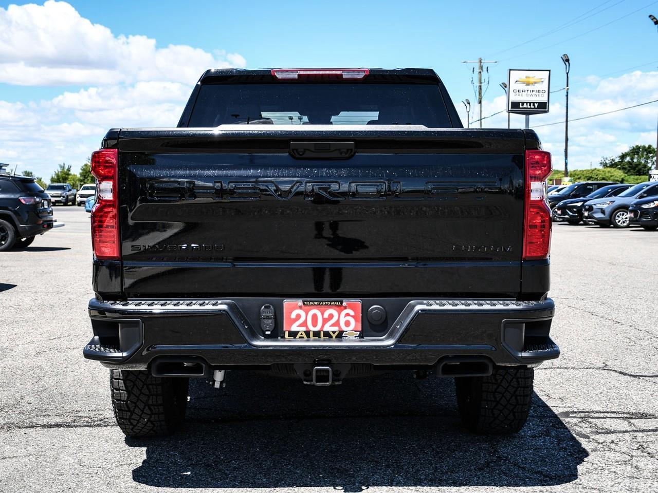 2026 Chevrolet Silverado 1500 Custom Trail Boss Photo