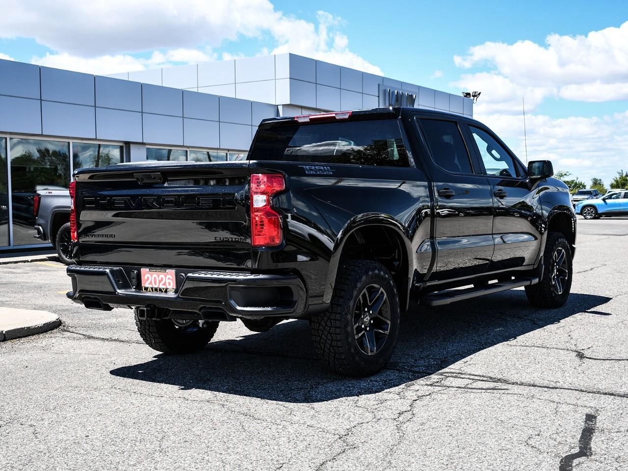 2026 Chevrolet Silverado 1500 Custom Trail Boss Photo
