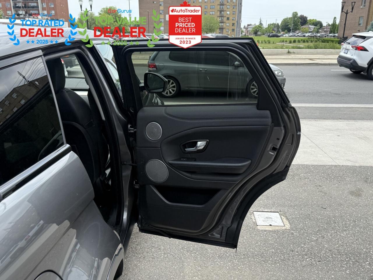 2017 Land Rover Evoque SE | PANO | REAR CAMERA | LOADED Photo