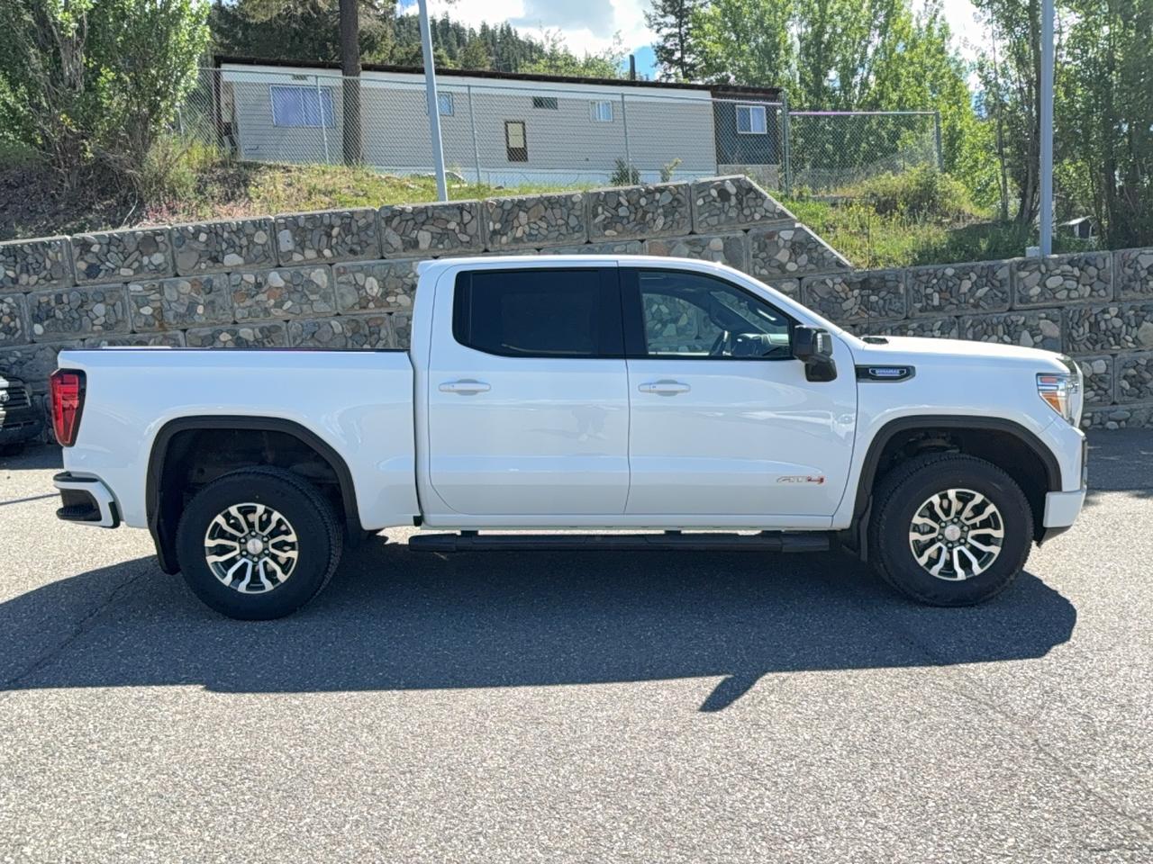 2020 GMC Sierra 1500 AT4 Photo