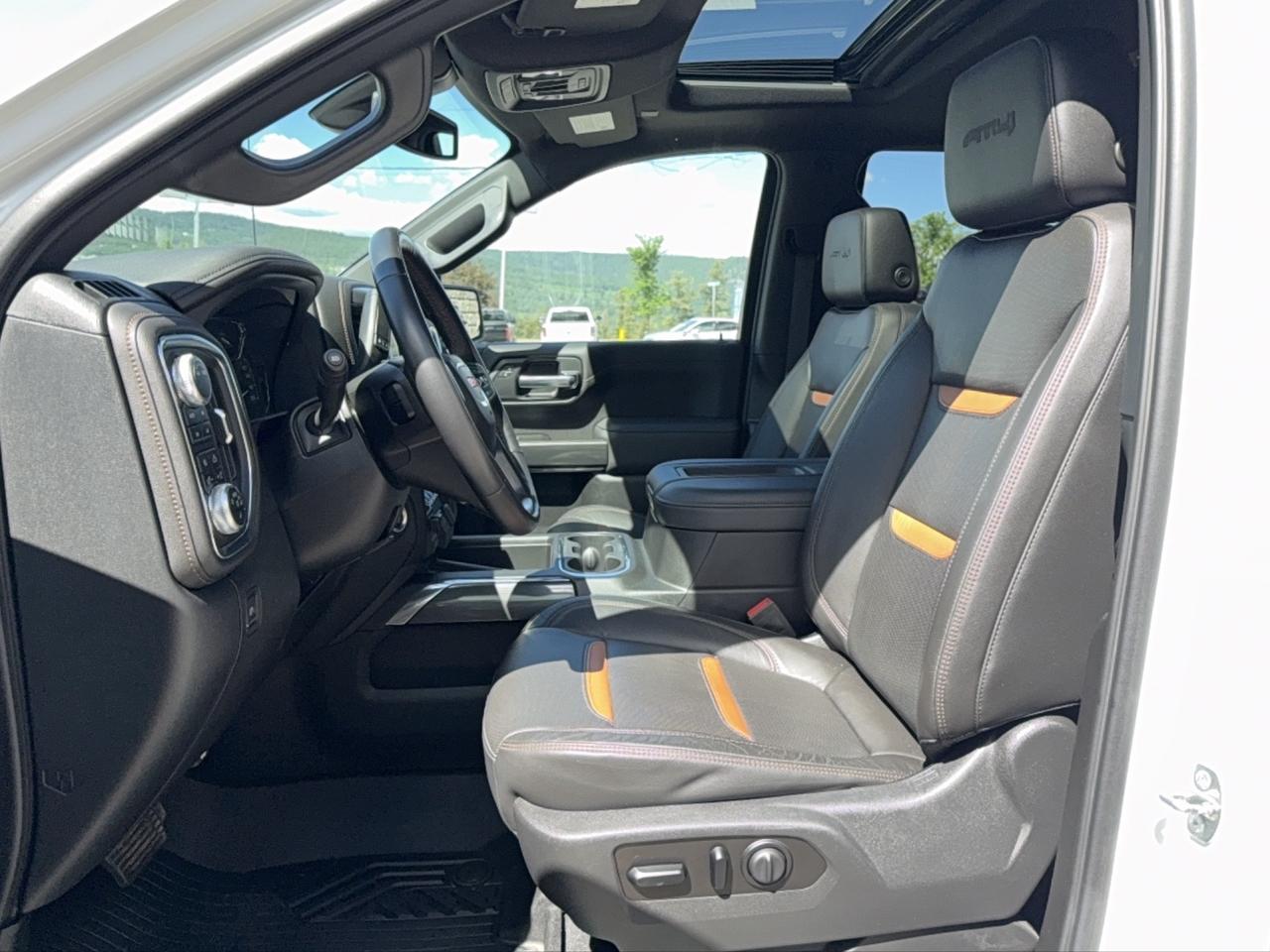 2020 GMC Sierra 1500 AT4 Photo