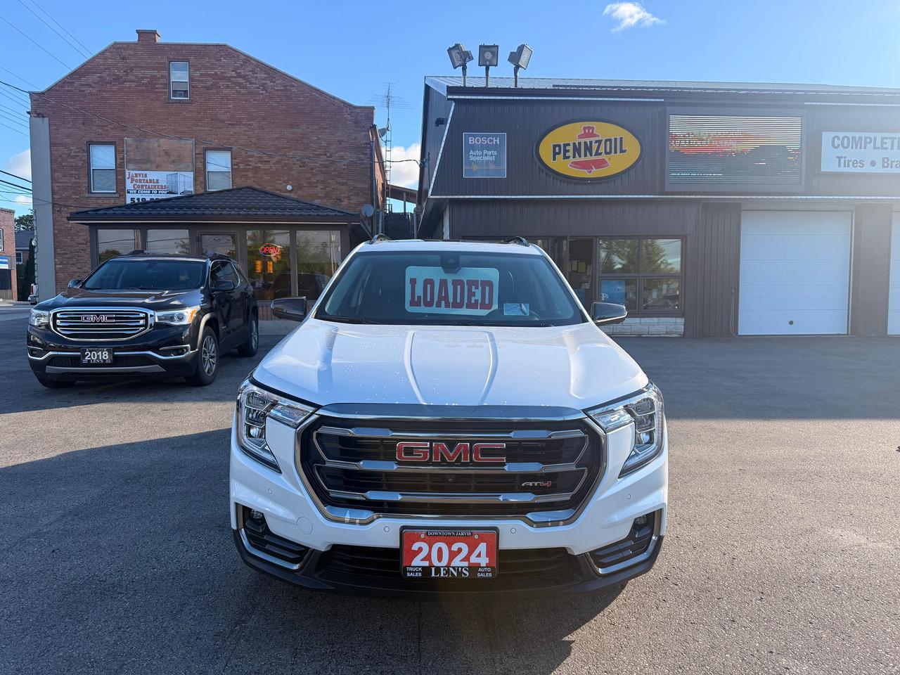 2024 GMC Terrain AT4 Photo1