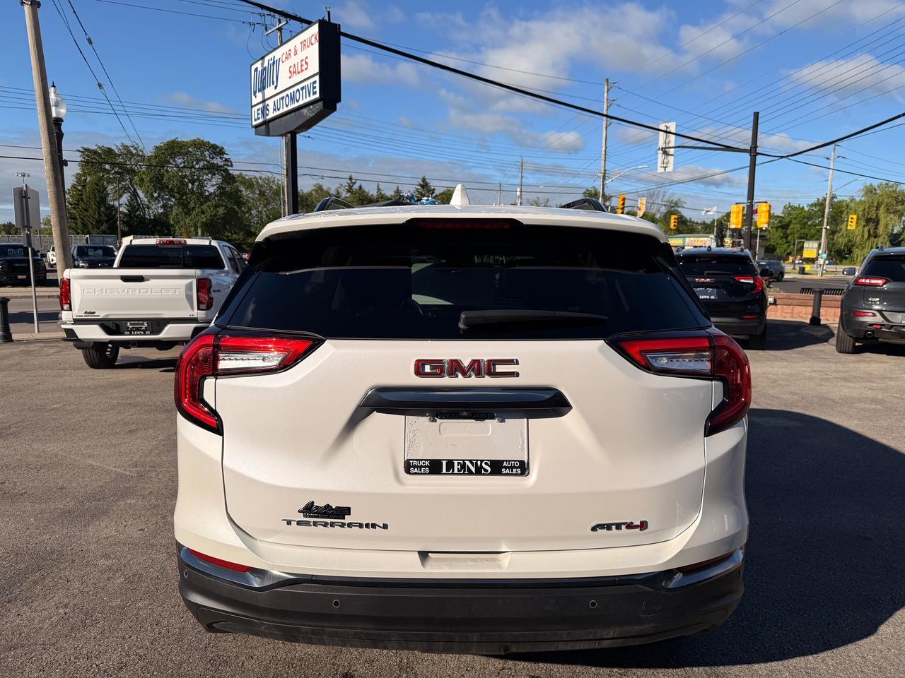 2024 GMC Terrain AT4 Photo