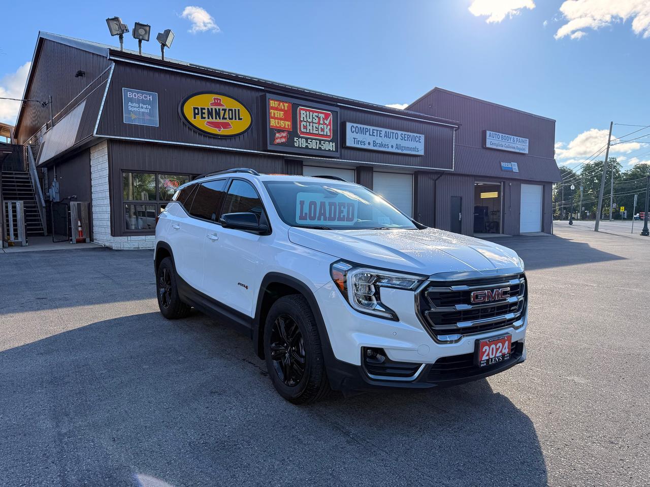 2024 GMC Terrain AT4 Photo