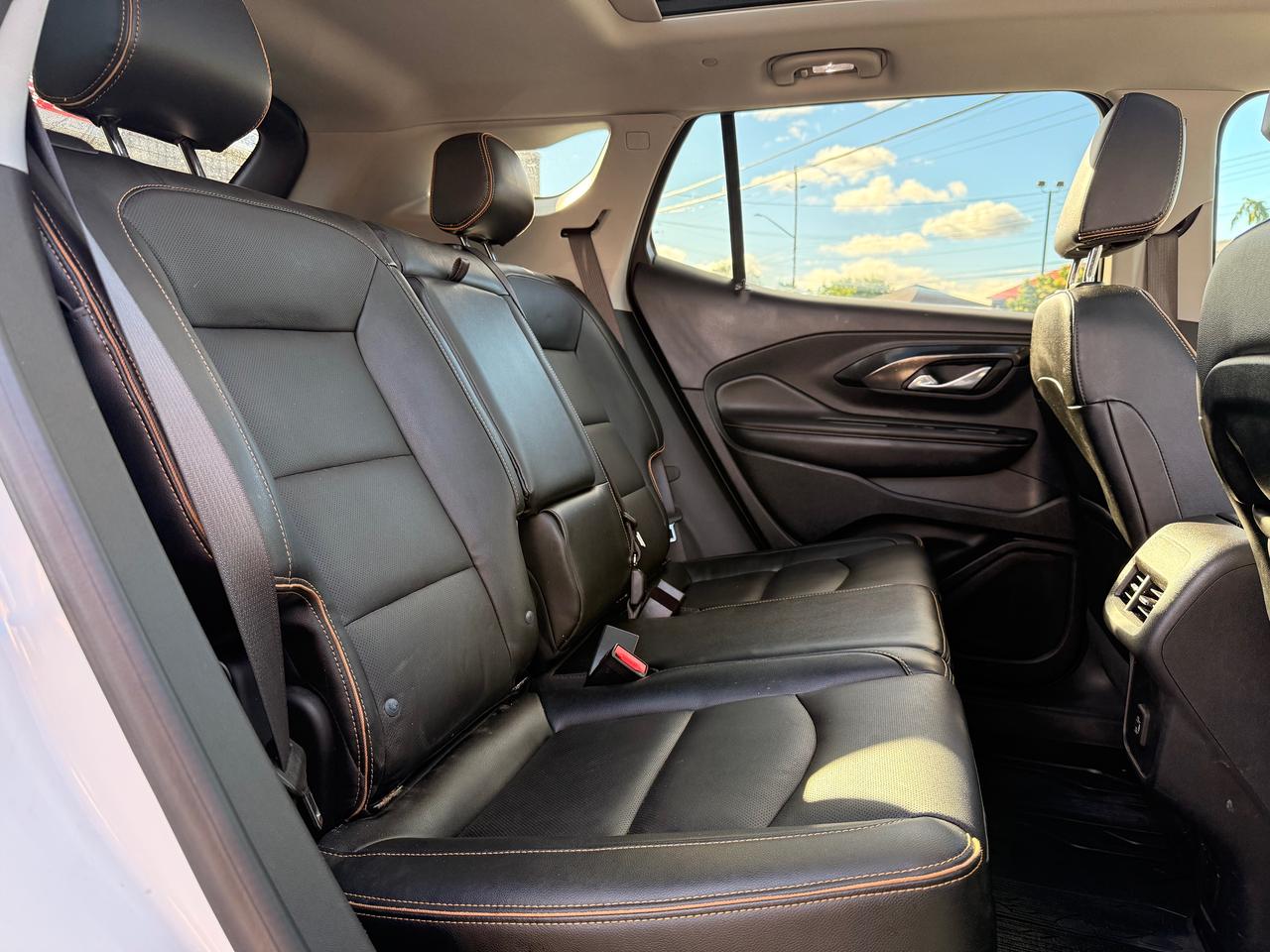 2024 GMC Terrain AT4 Photo