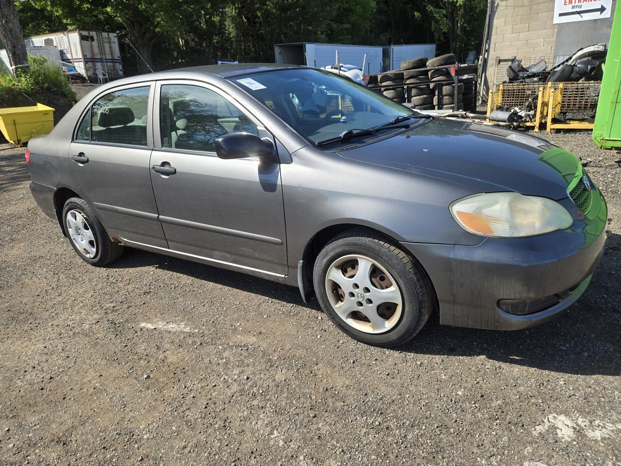 2005 Toyota Corolla CE Photo