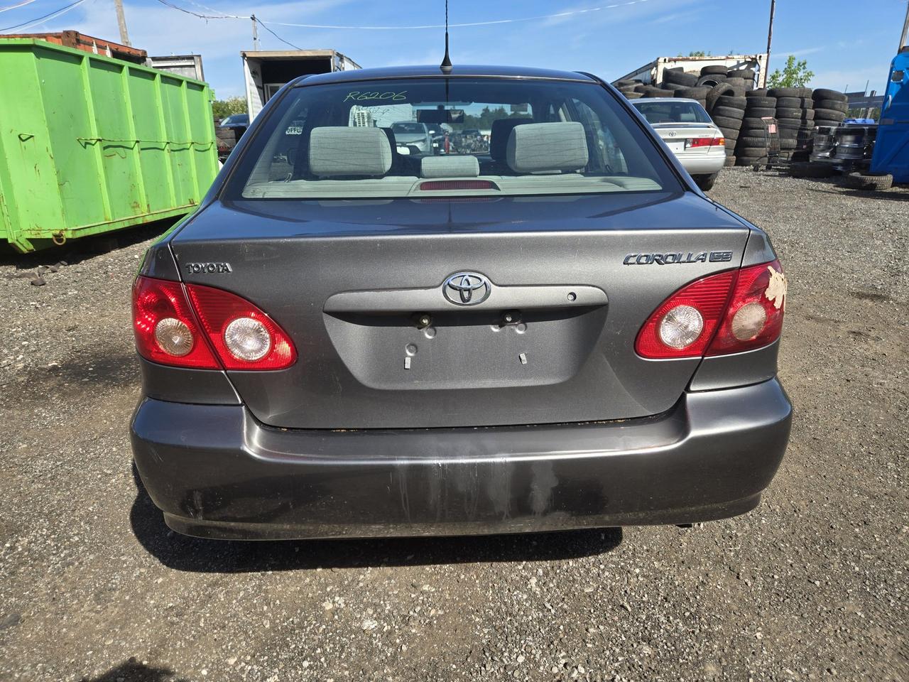 2005 Toyota Corolla CE Photo