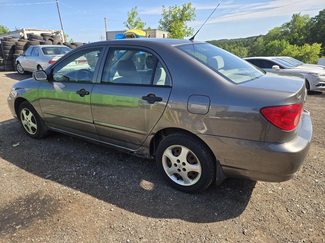 2005 Toyota Corolla CE Photo